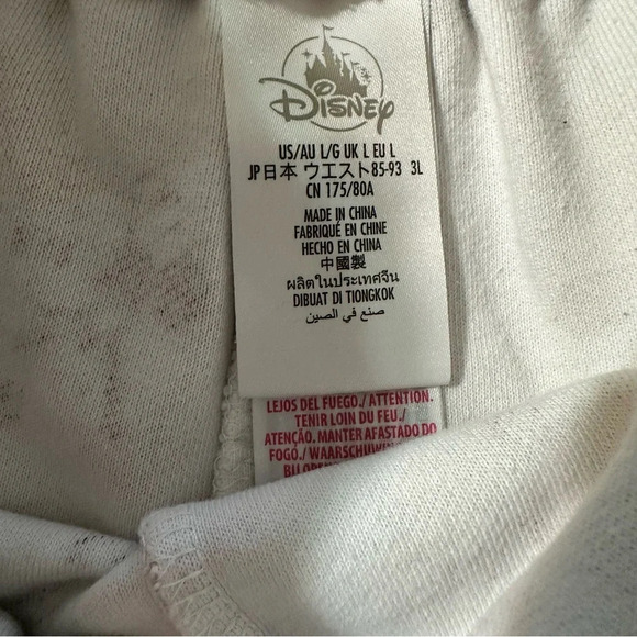 Disney Minnie Mouse terrycloth women's shorts size large - Picture 3 of 3